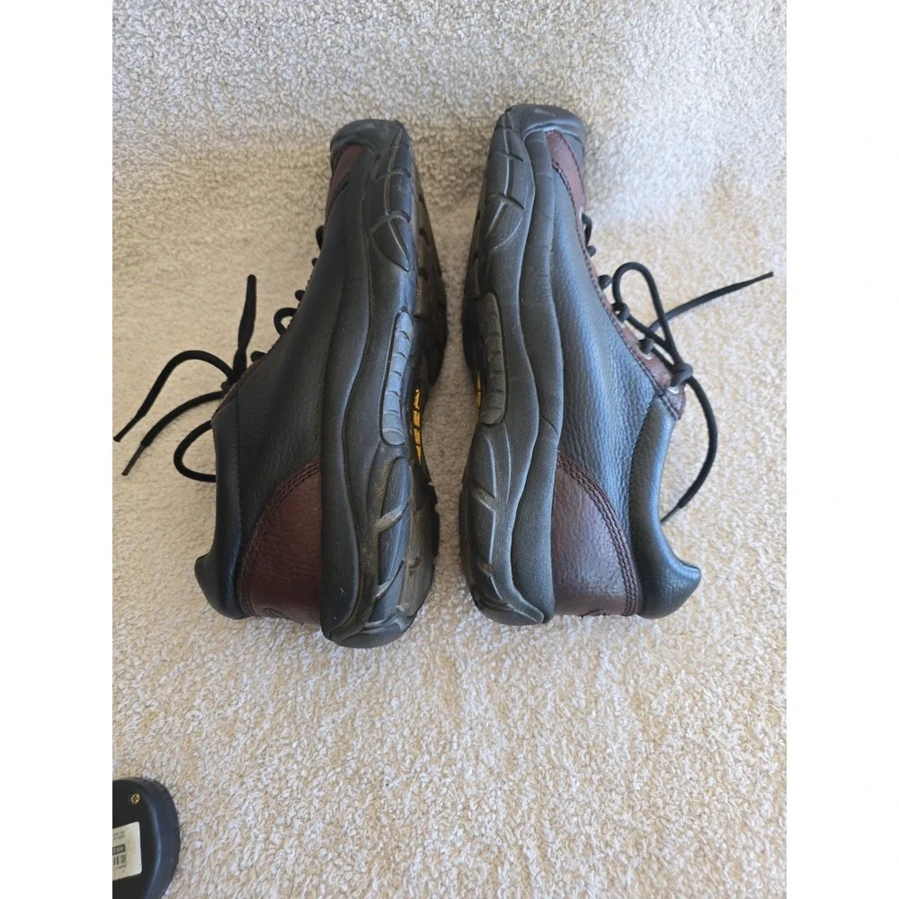 Keen two toned